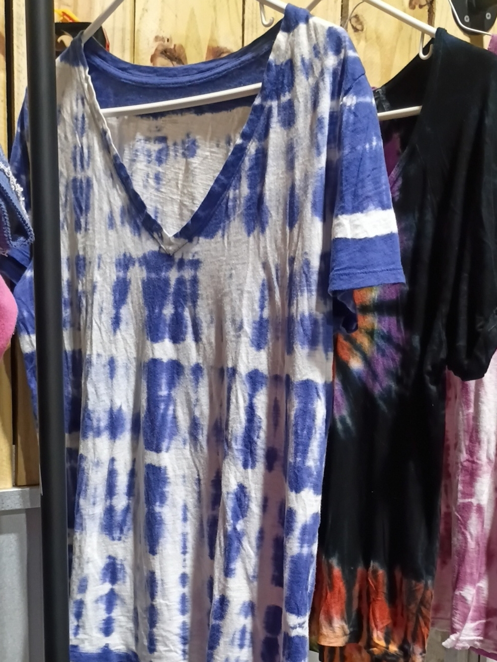 Tie-Dye V-Neck Women's Tops ×3